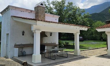 HERMOSA QUINTA EN LAS MARGARITAS SANTIAGO NUEVO LEON ENTRE EL CERCADO Y ALLENDE