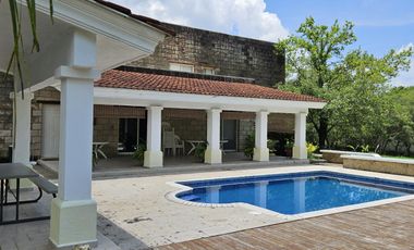 HERMOSA QUINTA EN LAS MARGARITAS SANTIAGO NUEVO LEON ENTRE EL CERCADO Y ALLENDE