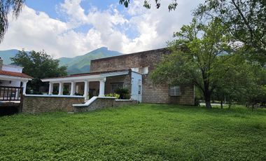 HERMOSA QUINTA EN LAS MARGARITAS SANTIAGO NUEVO LEON ENTRE EL CERCADO Y ALLENDE