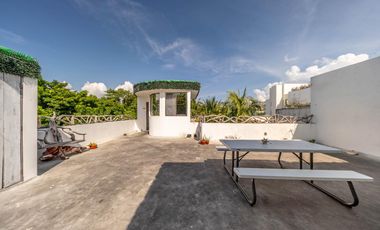 Hotel en Venta: Hotel Boutique a dos cuadras del mar en Playa del Carmen