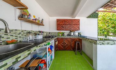 Hotel en Venta: Hotel Boutique a dos cuadras del mar en Playa del Carmen