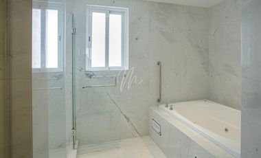 * Casa en venta en Cancun en el lago, Lagos del sol