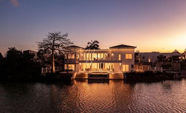 * Casa en venta en Cancun en el lago, Lagos del sol