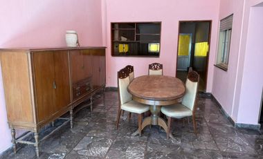 Pila 7300. Casa 5 ambientes.