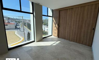 Venta departamentos por La Loma Centro Deportivo “Metriqa”