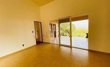 CASA EN LOS LIMONEROS