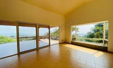 CASA EN LOS LIMONEROS