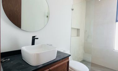 Casa en PRE VENTA en Lomas de Angelopolis III, Parque México cluster con alberca