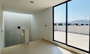 Casa en PRE VENTA en Lomas de Angelopolis III, Parque México cluster con alberca