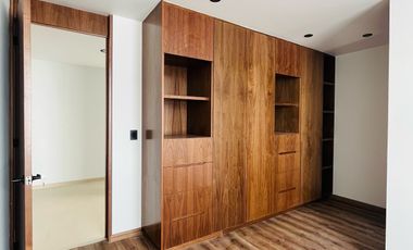 Casa en PRE VENTA en Lomas de Angelopolis III, Parque México cluster con alberca