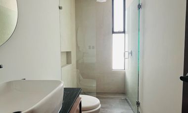 Casa en PRE VENTA en Lomas de Angelopolis III, Parque México cluster con alberca