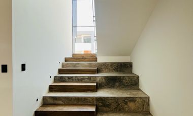 Casa en PRE VENTA en Lomas de Angelopolis III, Parque México cluster con alberca