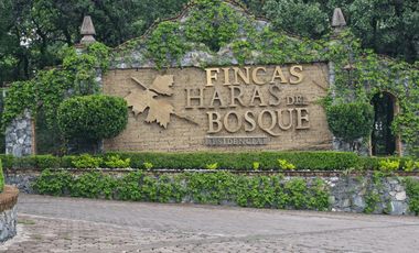 Terreno en  venta de 1008m2 en Haras del Bosque