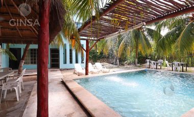 COMPLEJO EN VENTA UBICADO EN LA COSTA YUCATECA EN SAN CRISANTO, A UNOS PASOS DE LA PLAYA