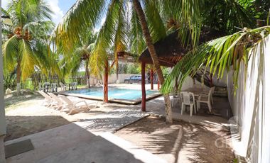 COMPLEJO EN VENTA UBICADO EN LA COSTA YUCATECA EN SAN CRISANTO, A UNOS PASOS DE LA PLAYA