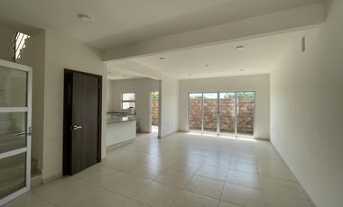 VISTALTA RESIDENCIAL, Casa en VENTA con ROOF GARDEN y estancia de TV, con seguridad, en Boca del Rio