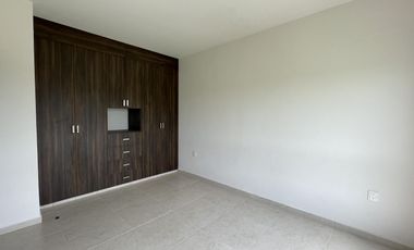 VISTALTA RESIDENCIAL, Casa en VENTA con ROOF GARDEN y estancia de TV, con seguridad, en Boca del Rio