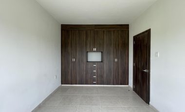 VISTALTA RESIDENCIAL, Casa en VENTA con ROOF GARDEN y estancia de TV, con seguridad, en Boca del Rio