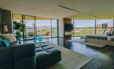 A Pie de Campo Espectacular Casa totalmente Amueblada - Bosque Real