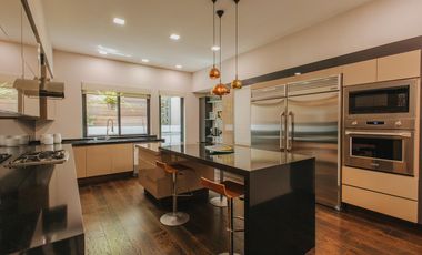 A Pie de Campo Espectacular Casa totalmente Amueblada - Bosque Real