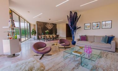 A Pie de Campo Espectacular Casa totalmente Amueblada - Bosque Real