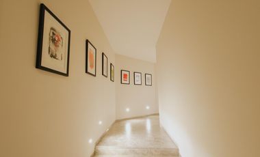 A Pie de Campo Espectacular Casa totalmente Amueblada - Bosque Real