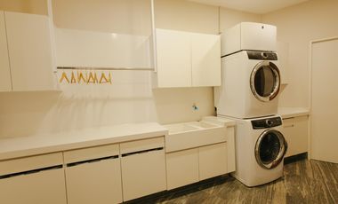 A Pie de Campo Espectacular Casa totalmente Amueblada - Bosque Real