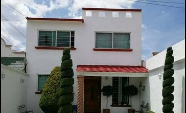 Casa - Fraccionamiento Bosques del Peñar