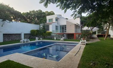 CASA EN PEDREGAL DE LAS FUENTES