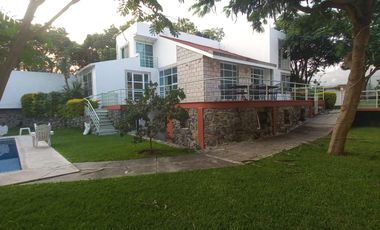 CASA EN PEDREGAL DE LAS FUENTES