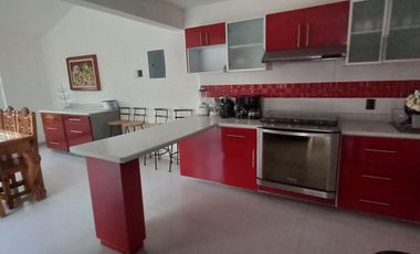 CASA EN PEDREGAL DE LAS FUENTES