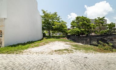 Terreno en Venta frente a parque en Laguna 1, Puerto Cancún
