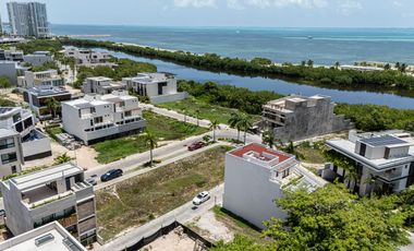 Terreno en Venta frente a parque en Laguna 1, Puerto Cancún