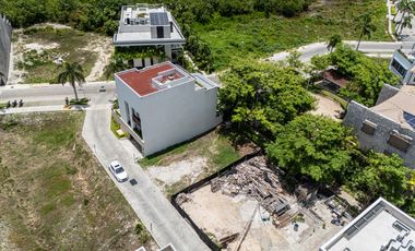 Terreno en Venta frente a parque en Laguna 1, Puerto Cancún