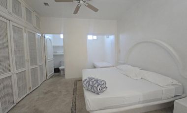 Casa a pie de lago de TEQUESQUITENGO, Morelos.