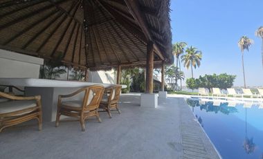 Casa a pie de lago de TEQUESQUITENGO, Morelos.