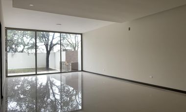 Casa en Venta en La Joya Residencial