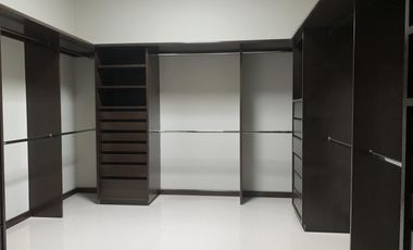 Casa en Venta en La Joya Residencial