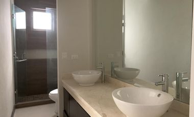 Casa en Venta en La Joya Residencial