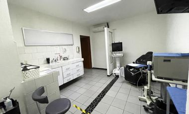 Edificio Comercial, Clínica en Del Carmen, Aguascalientes.