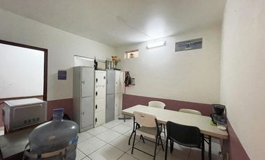 Edificio Comercial, Clínica en Del Carmen, Aguascalientes.