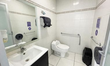 Edificio Comercial, Clínica en Del Carmen, Aguascalientes.