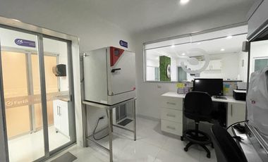 Edificio Comercial, Clínica en Del Carmen, Aguascalientes.