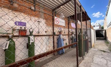 Edificio Comercial, Clínica en Del Carmen, Aguascalientes.