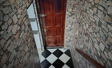 Casa con Departamento en venta en Merlo Sur