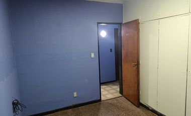 Casa con Departamento en venta en Merlo Sur