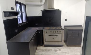 Casa con Departamento en venta en Merlo Sur