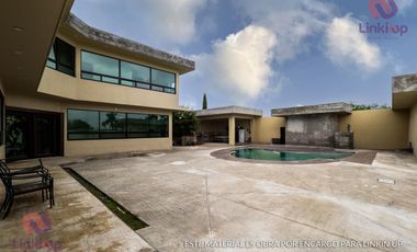 Casa con acabados de lujo alberca en Portal del Norte General Zuazua NL