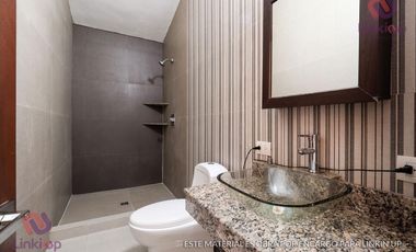 Casa con acabados de lujo alberca en Portal del Norte General Zuazua NL