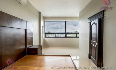 Casa con acabados de lujo alberca en Portal del Norte General Zuazua NL